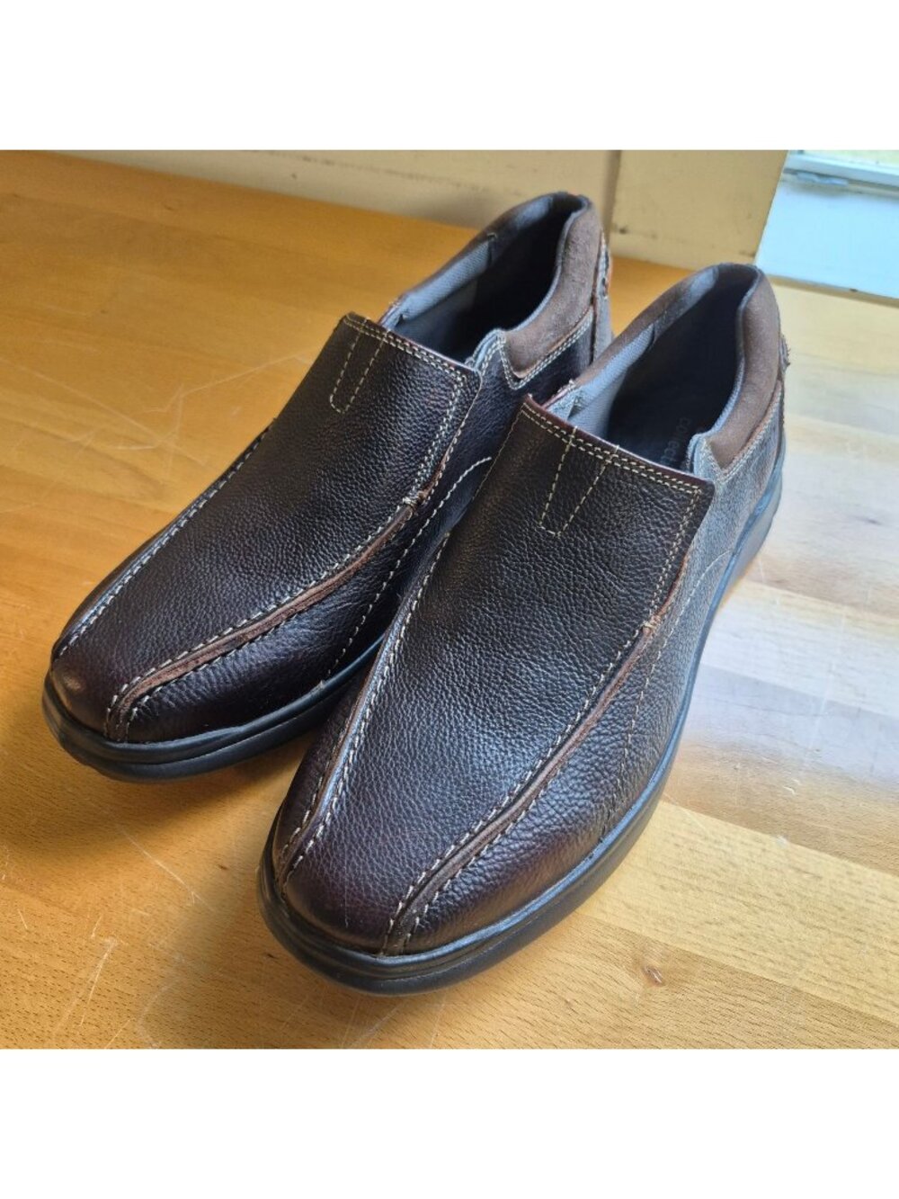 Clarks Mens Loafers Brown Leather Slip-On Shoes Size 13M